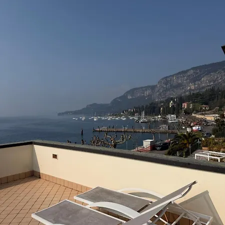 Hotell Ristorante Miralago Garda (Verona)